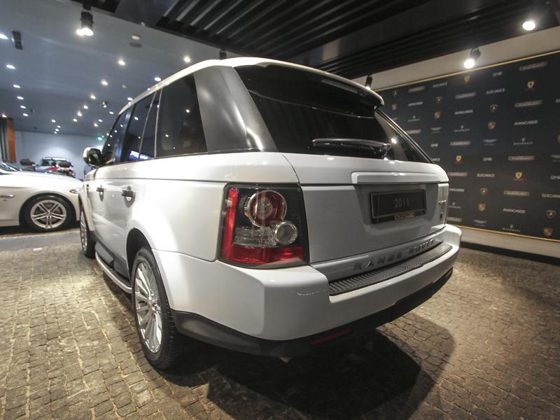 2011 Land RoverRange Rover Sport 3.0 TDV6 HSE