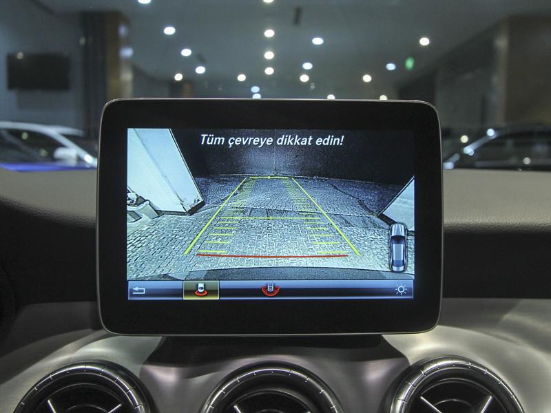 2018 Mercedes - BenzCLA 200 AMG