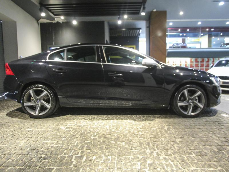 2015 VolvoS60 1.6 D R-design