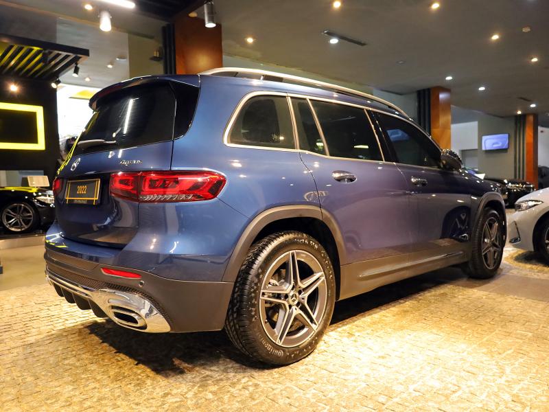 2022 Mercedes - BenzGLB 200 AMG