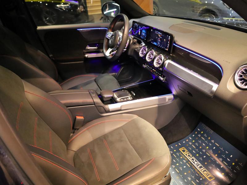 2022 Mercedes - BenzGLB 200 AMG