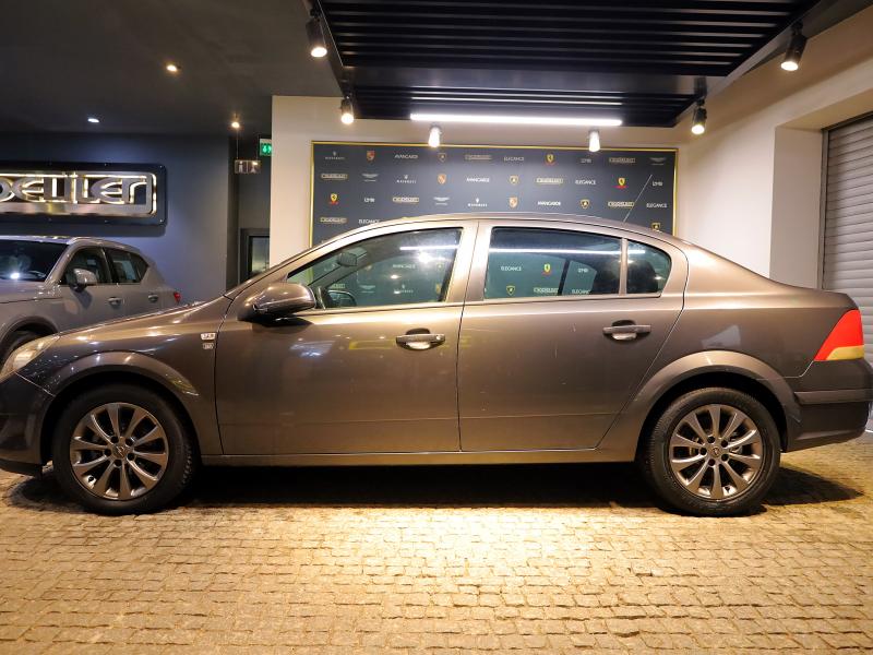 2011 OpelAstra 1.3 CDTI Enjoy 111.Yıl