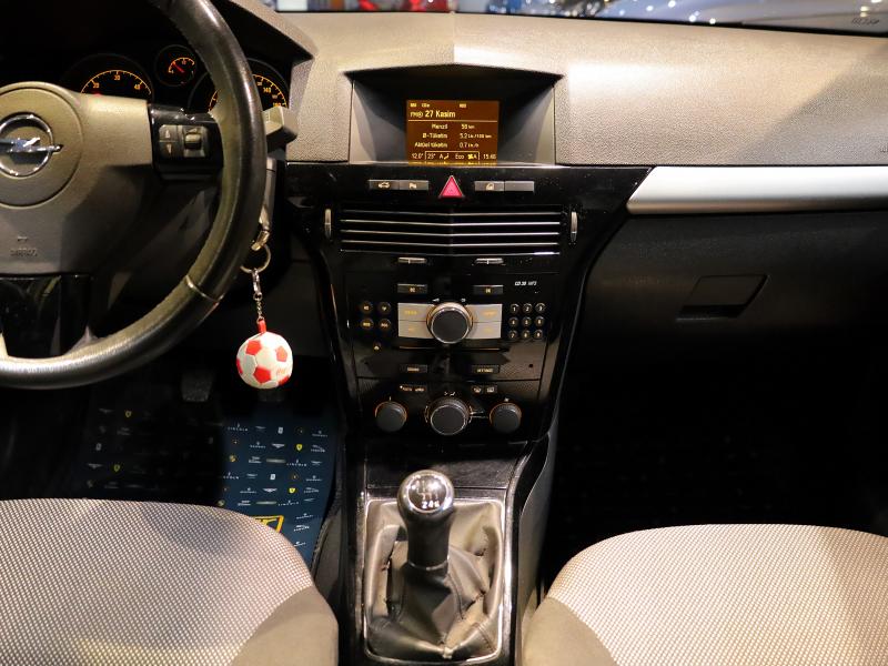 2011 OpelAstra 1.3 CDTI Enjoy 111.Yıl