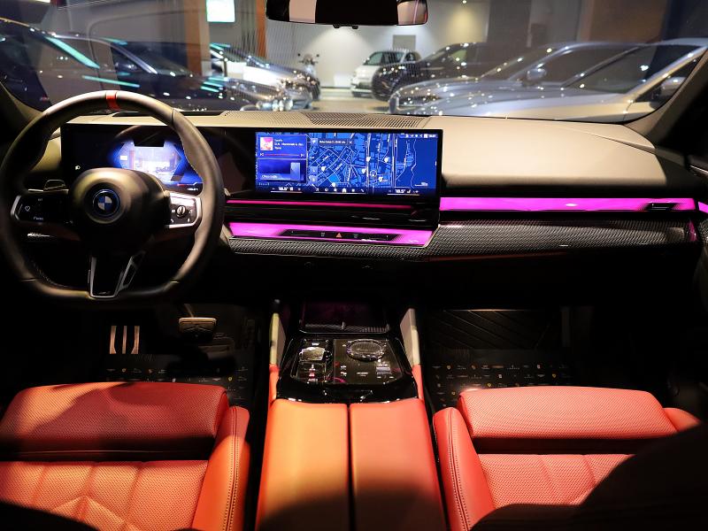 2025 BMWi Serisi i5 M60 xDrive