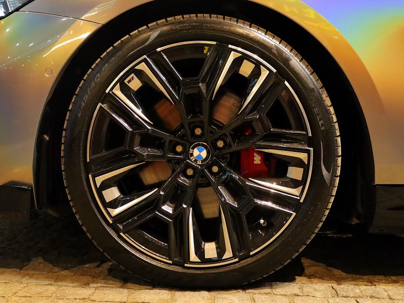 2025 BMWi Serisi i5 M60 xDrive