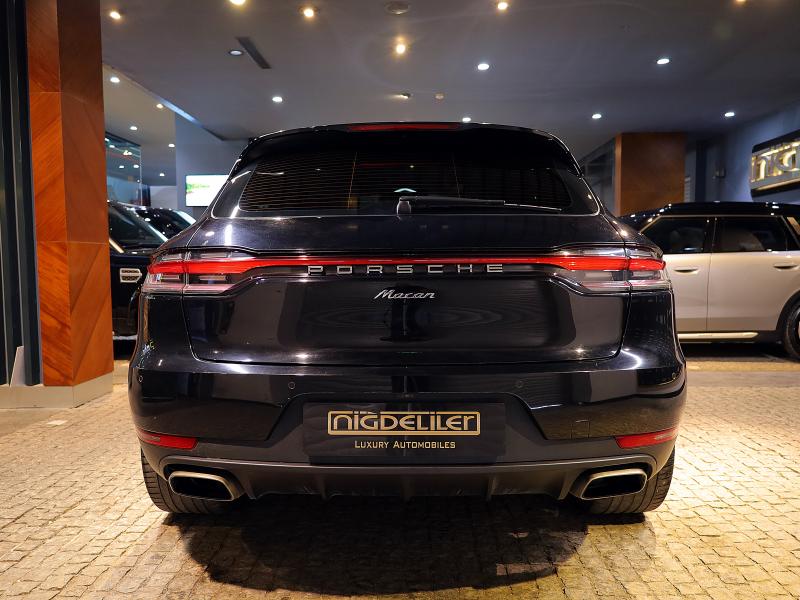 2019 PorscheMacan 2.0
