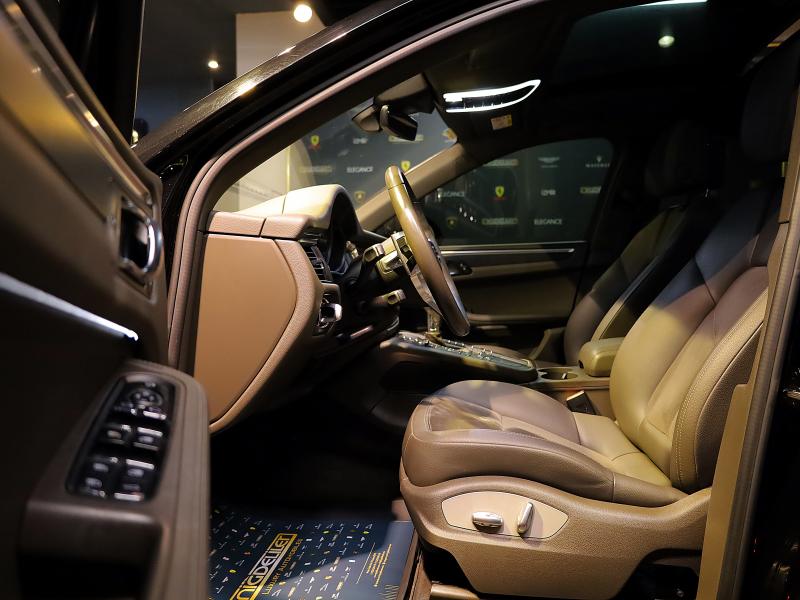 2019 PorscheMacan 2.0