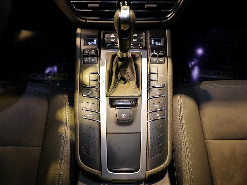 2019 PorscheMacan 2.0