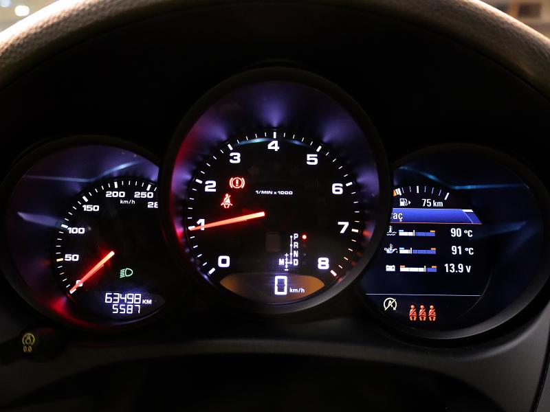 2019 PorscheMacan 2.0