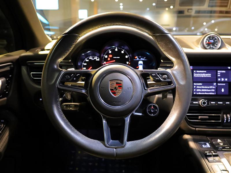 2019 PorscheMacan 2.0